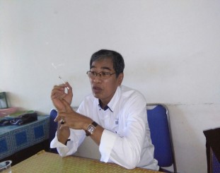 Drs Aksan Yaumbu ketua praksi Demokrat DPRD Kab Pasang kayu