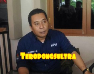 Ketua KPU Provinsi Sultra Hidayatullah
Foto : cefonk