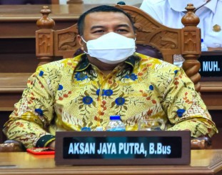 Ketgam : Anggota Komisi III DPRD Prov Sultra Aksan Jaya Putra 